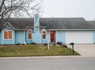 730 1st St NW, Plainview, MN 55964