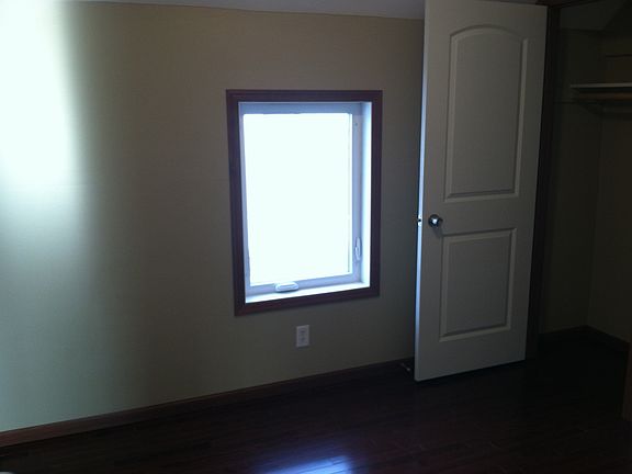 5th image of 2434 13th Ave S