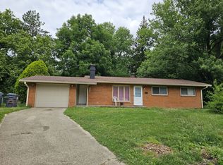 413 Crestview Ct, Chesterfield, IN 46017