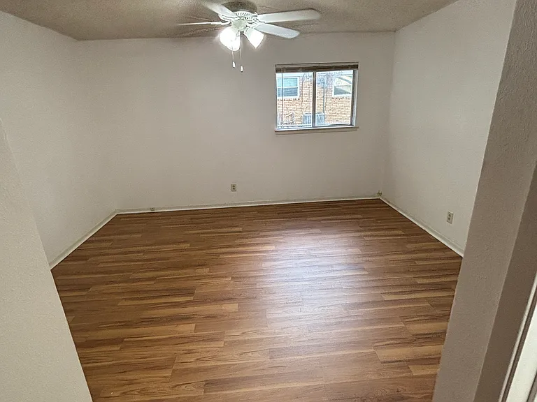 1802 Muir Dr — Photo 5