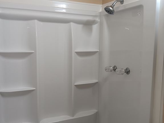 4th image of 2331 Greenwood Ct