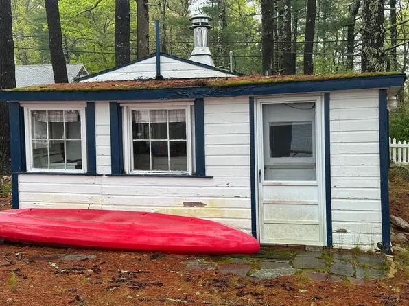 55 Blackmore Pond Cir, West Wareham, MA 02576
