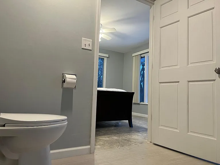 4721 E Hillcrest Dr — Photo 17