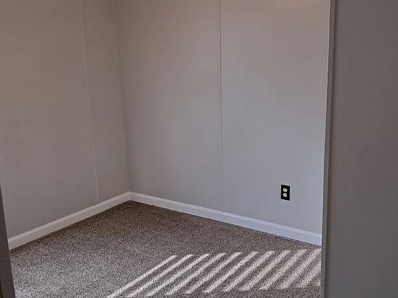 5th image of 3484 W Yorkshire Dr