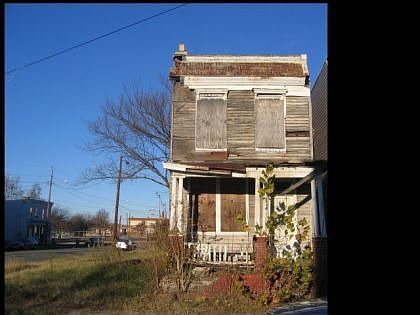 1st image of 2902 E Leigh St