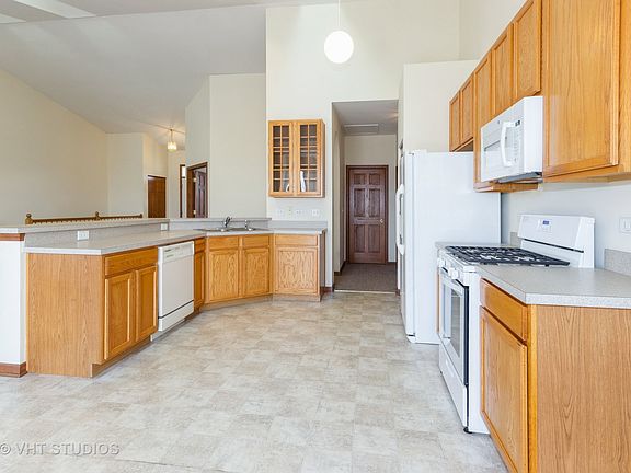 3rd image of 11638 Chesapeake Dr