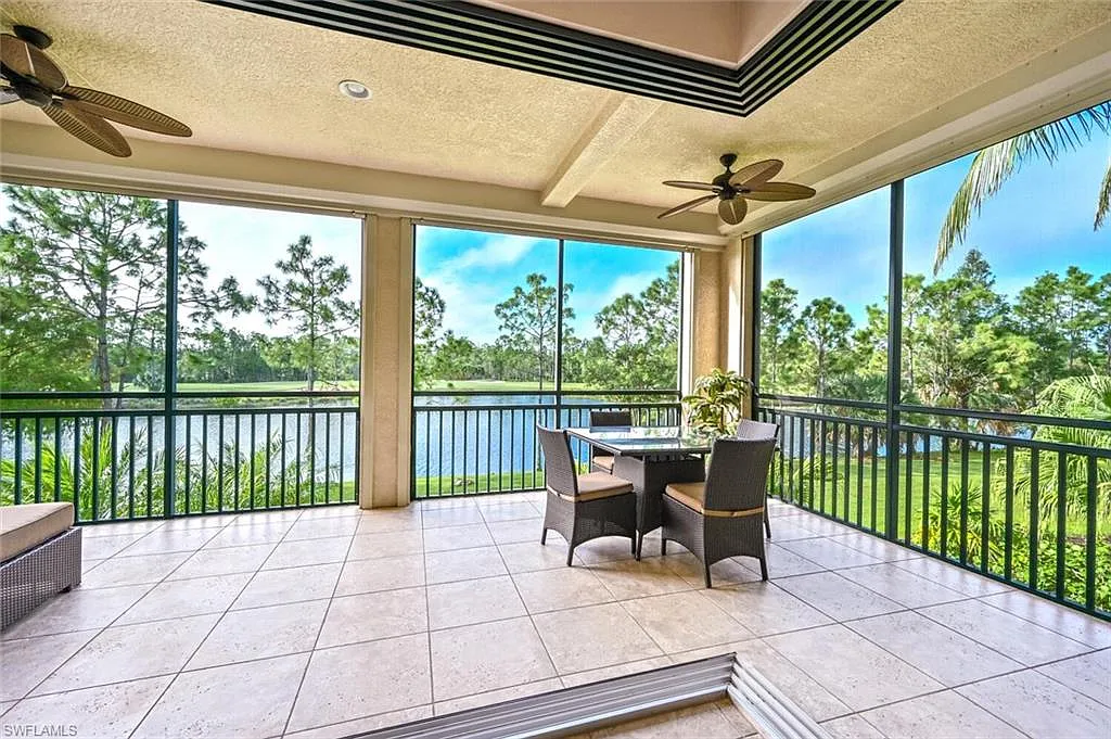 3 bed, 3.5 bath, 2950 sqft, $26,500 — Photo 2