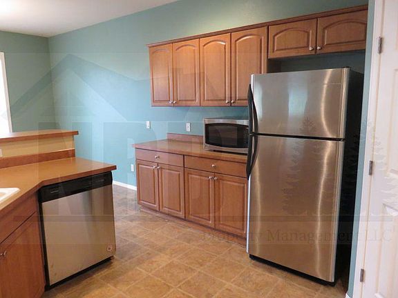 3rd image of 3434 Merryman Pl SE