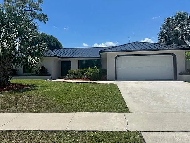 14040 Paddock Dr — Photo 1