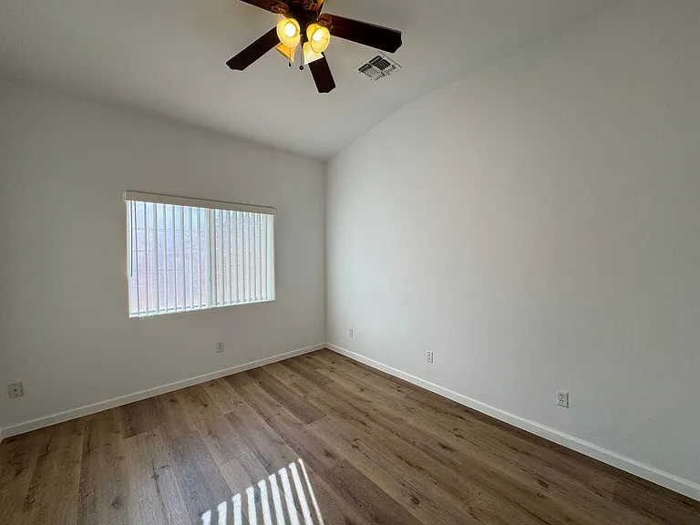 2772 Broadmoor Dr — Photo 27