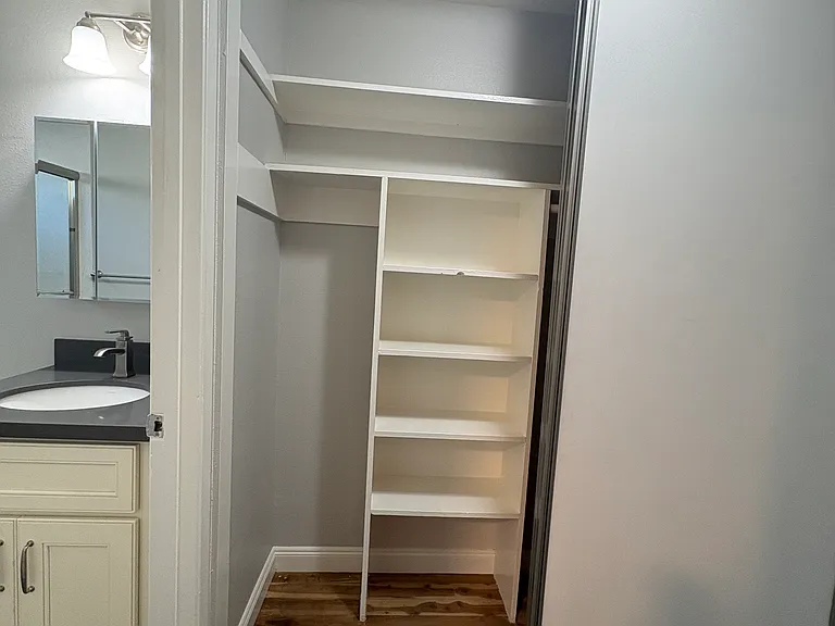 3711 Fruitvale Ave #9 — Photo 7
