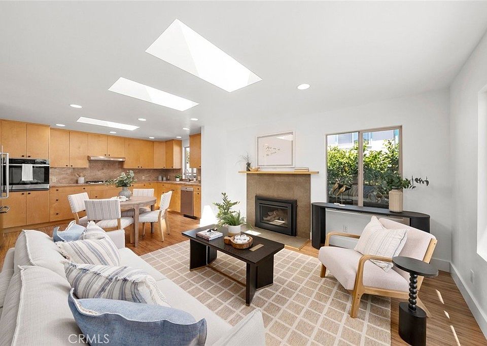1st image of 2631 Hemlock Ave