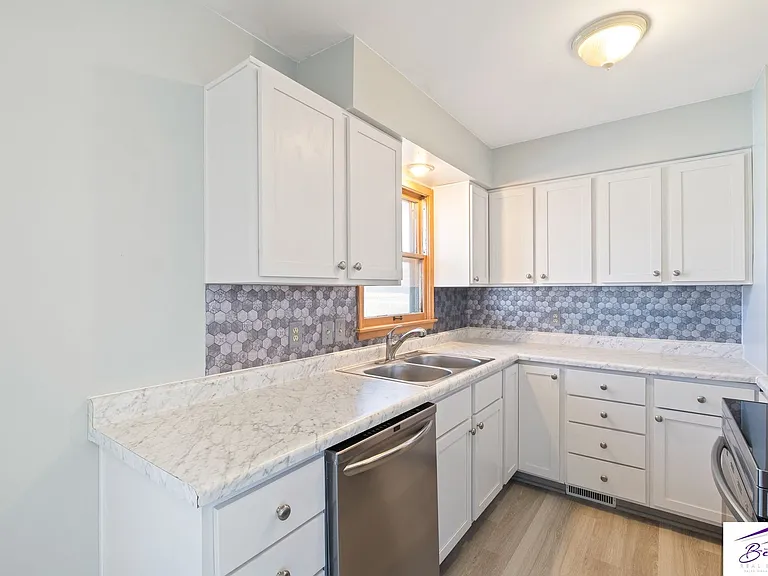 204 Shamrock Rd — Photo 3