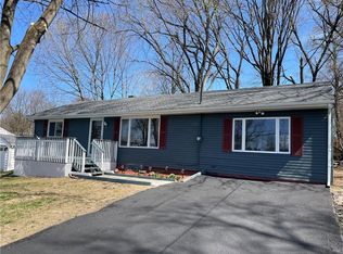 12 W Dogwood Dr, Poughkeepsie, NY