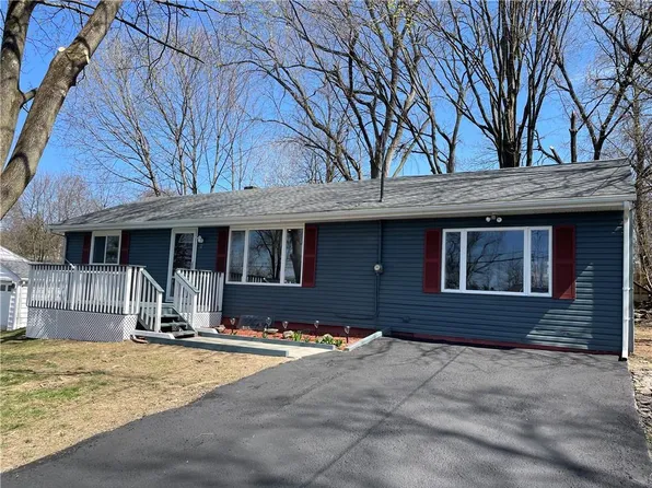 12 W Dogwood Drive, Poughkeepsie, NY 12601