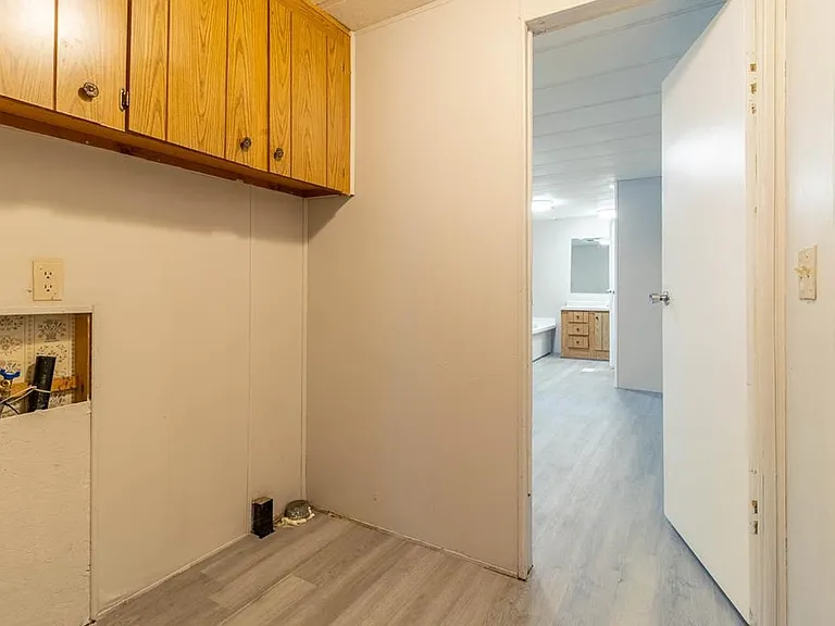 1101 Fashion Ln — Photo 11