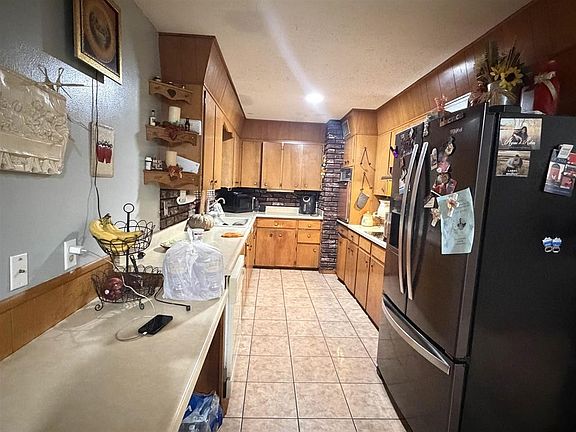 2nd image of 2218 Howell Ave