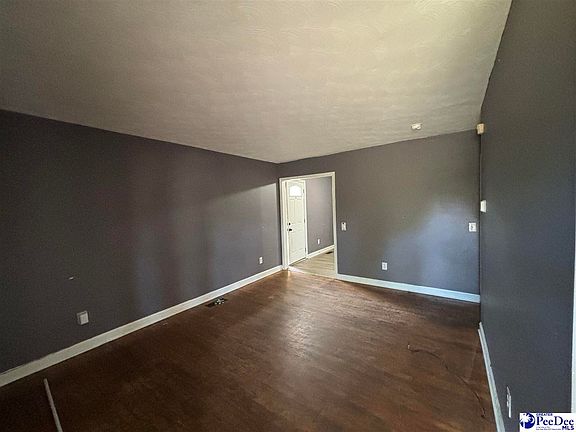 2nd image of 529 Plainview Dr