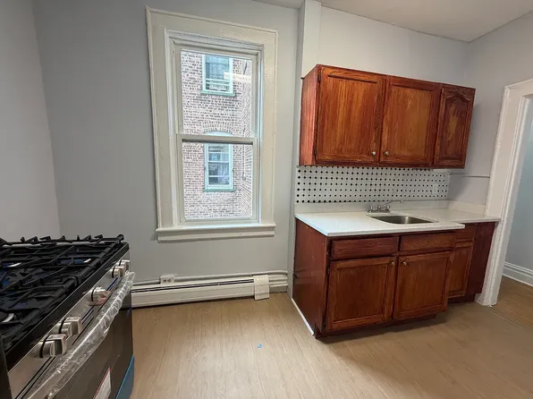 520 37th St APT 3L, Union City, NJ 07087