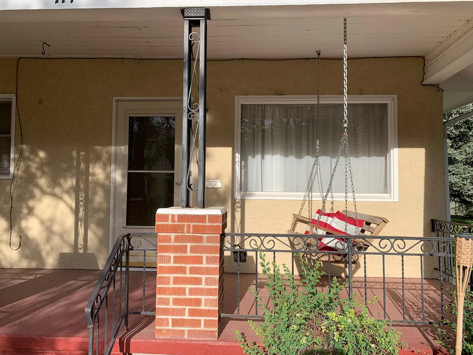 3 bed, 1.5 bath, 1118 sqft, $1,600 — Photo 3