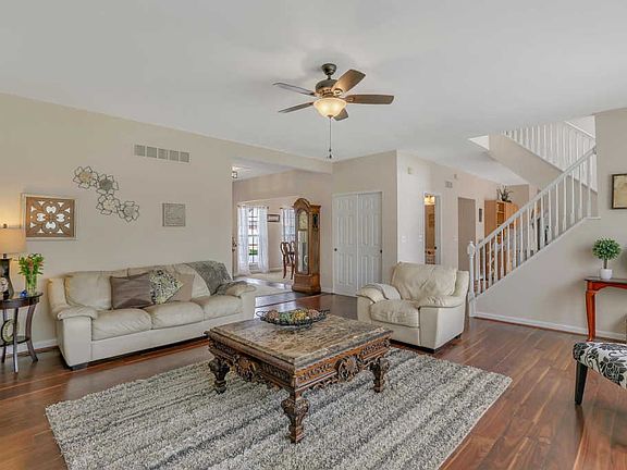5th image of 9503 Parkfield Place Dr