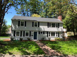 38 Blueberry Ln, Reading, MA 01867
