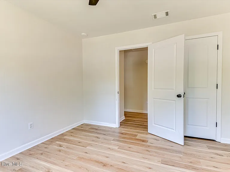 139 Crawford Dr — Photo 27