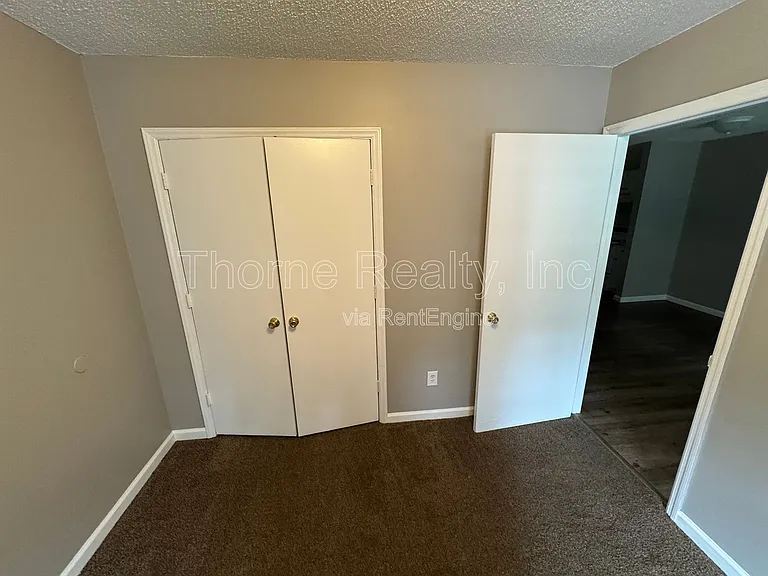 2260 Sherwood Ave #E — Photo 10