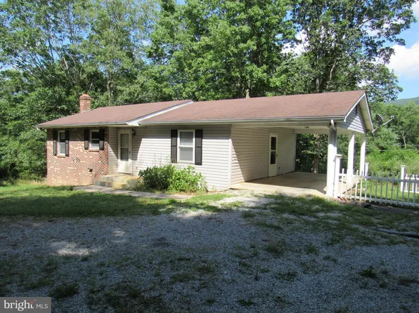 3404 Middle Cove Rd, Mathias, WV 26812