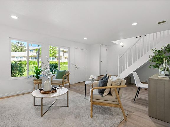 5th image of 1792 Battersea Ct Unit 1