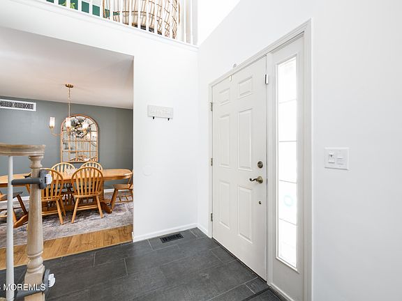 5th image of 248 Compass Road