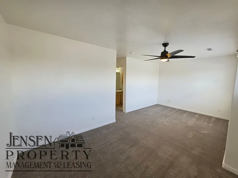 3155 S Hidden Valley Dr #105 — Photo 10
