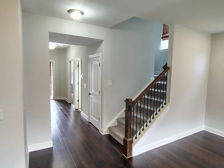 1218 Appian Way — Photo 6