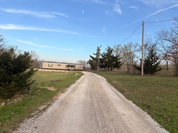 4th image of 320 Riverbluff Rd