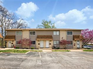 847 Portsdown Rd, Ballwin, MO 63011