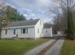 1047 East Rd, Bennington, VT 05201