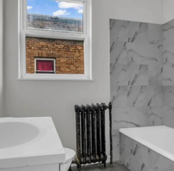 2501 Hurlbut St #1 — Photo 11