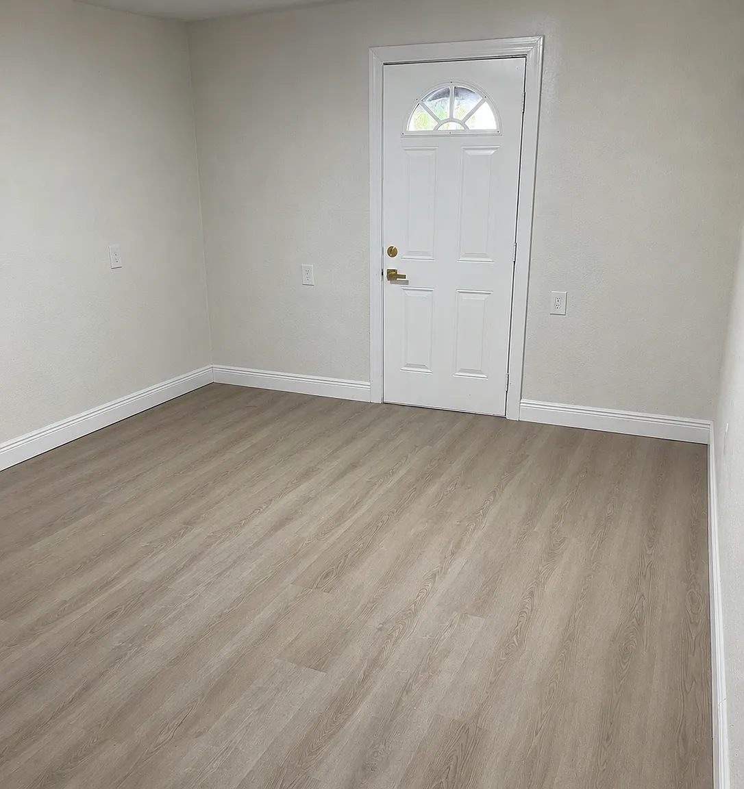 Studio, 300 sqft, $1,550 — Photo 4