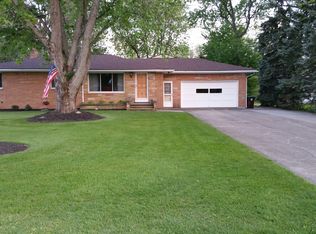 7085 Reserve Rd, West Seneca, NY 14224