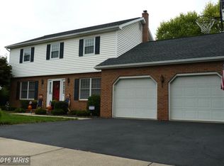 851 Rosewood Ct, Chambersburg, PA 17201