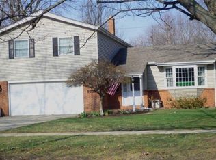 9222 White Oak Ave, Munster, IN 46321