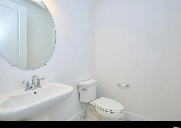 3 bed, 3960 sqft, $2,795 — Photo 2