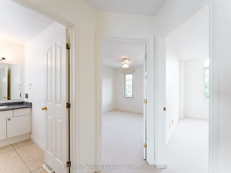 114 Brown St #3 — Photo 12