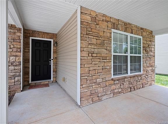 4th image of 4716 Larkhaven Village Dr