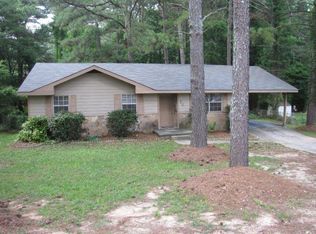 56 Darwin Dr, Jonesboro, GA