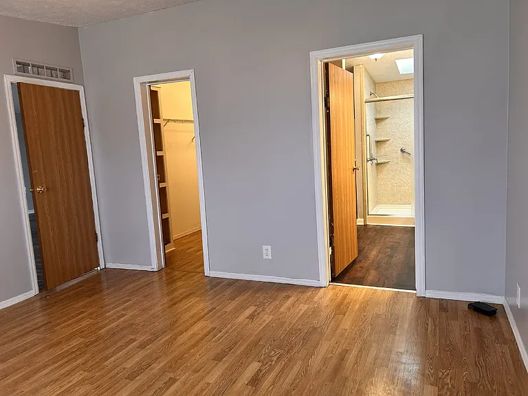 5024 Shamrock Way — Photo 8