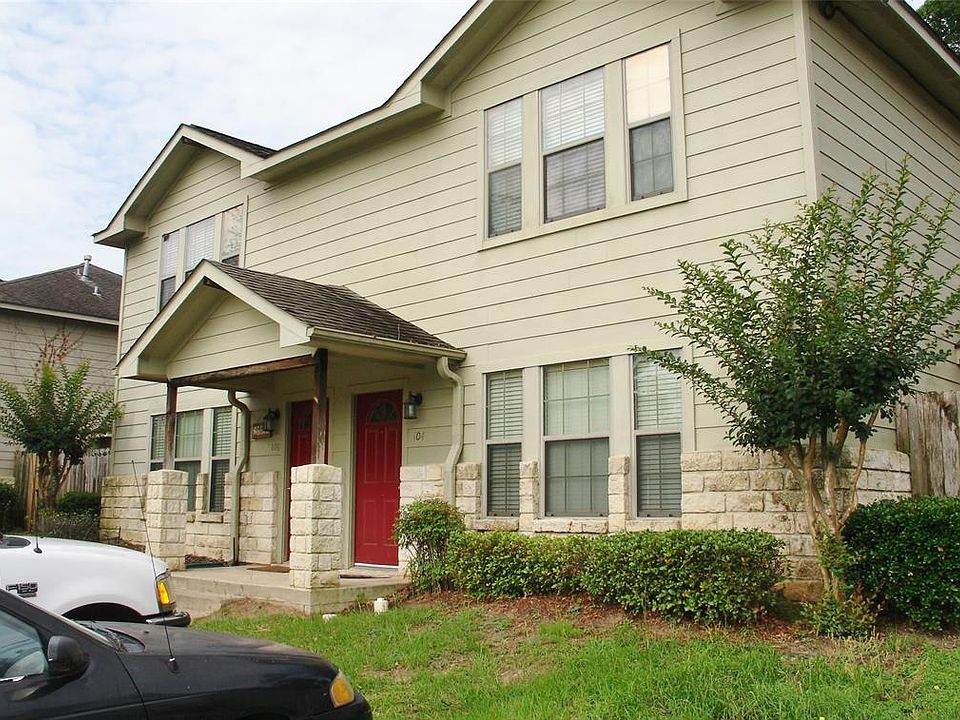 1st image of 104 Vista Way