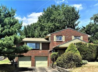 943 Garden City Dr, Monroeville, PA
