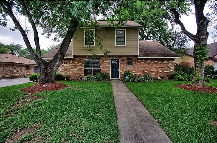 1st image of 114 Anchusa St