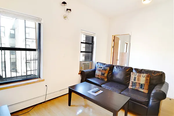 Rented by Smart City Real Estate LLC | media 17